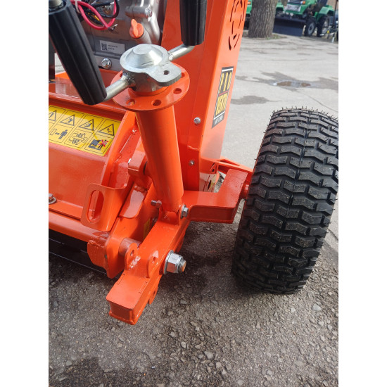 Pļaujmašīna ATV mulčētājs zāles pļāvējs jaunums atverama aizmugure piekabināms riteņi sānos vai aizmugurē ATV120 18Zs motors