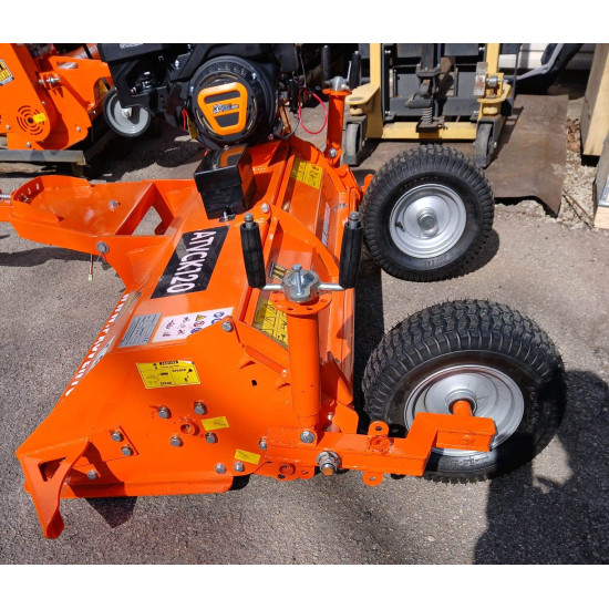 Pļaujmašīna ATV mulčētājs zāles pļāvējs jaunums atverama aizmugure piekabināms riteņi sānos vai aizmugurē ATV120 18Zs motors