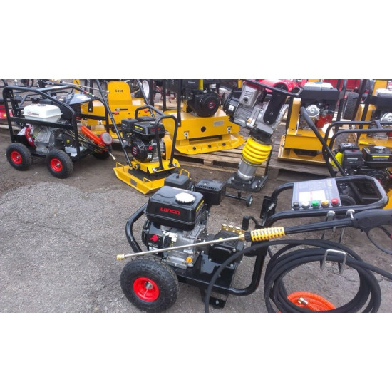 Augstspiediena mazgātājs 2700, ar benzīna motoru 6,5 Zs, max spiediens 186Bar, ūdens 756 l/h