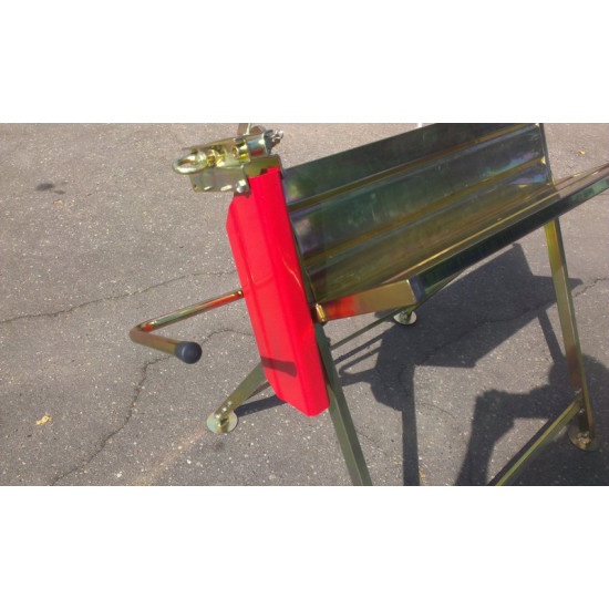 Statīvs malkas zāģēšanai ar motorzāģa iestiprināšanu