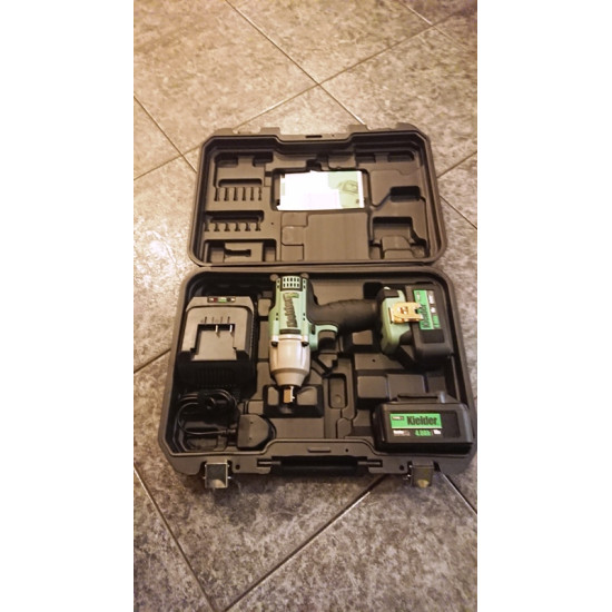 Trieciena uzgriežņu atslēga KIELDER 18V 1/2 700 Nm ! 2x 4Ah Li-Ion akumulatori, Populāra autosportā.