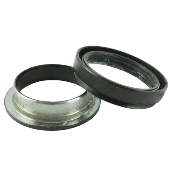 Blīvslēgs priekšējais tilts traktoriem ISEKI 1400 , TU, TL , 45-63-9 un citiem modeļiem Seal front axle reduction gear ISEKI