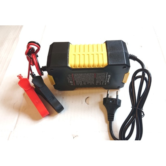 Akumulatoru lādējamā ierīce ineliģentais lādētājs GEL ,AGM VRLA ar digitālu displeju un visiem pārējiem akumulatoriem 12V max 6 A