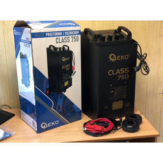 Akumulatoru lādētājs lādējamā ierīce Class 750 BOOST 12/24V 700A ar starta funkciju taimeris Vecais labais metāla korpusa modelis