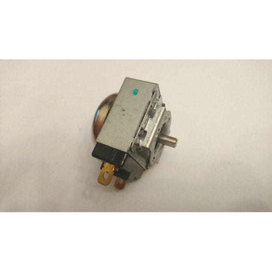 Taimeris, slēdzis akumulatoru lādējamai iekārtai Youli AC 250V 15A 60 min