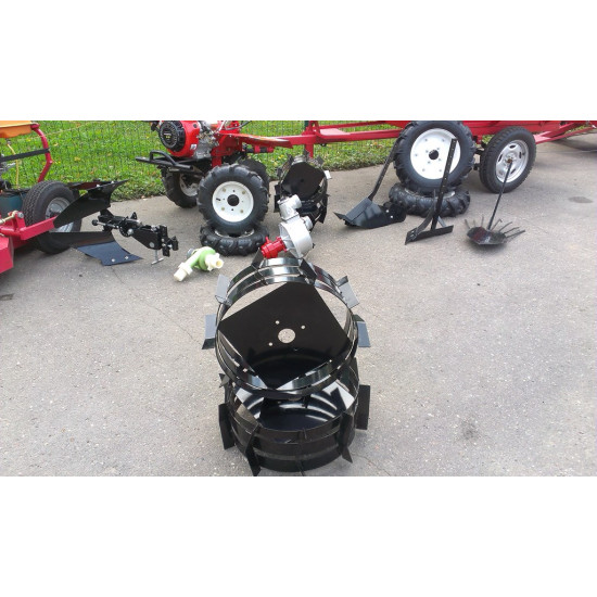 Aprīkojums motoblokam Metāla riteņi lielie cena par pāri (2gab)