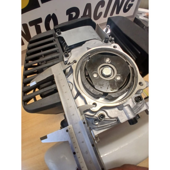 Motors 4taktu 144F 53cc 2,5Zs Honda GXH50 analogs plašam pielietojumam