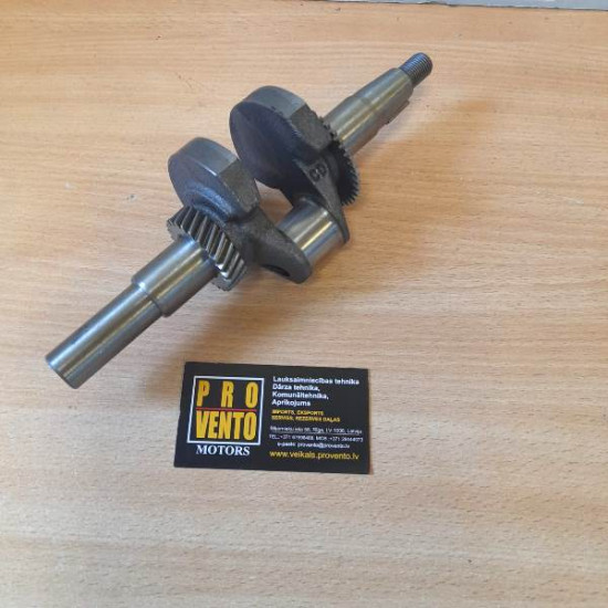 Kloķvārpsta Slong Honda uc analogi GX200 GX210   6,5Zs 7,5Zs  19,04mm (3/4)