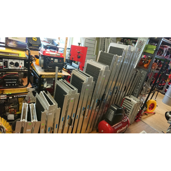 Rampas laipas uzbraucamās 1,61m max celtspēja 4050 kg uz abām rampām kopā