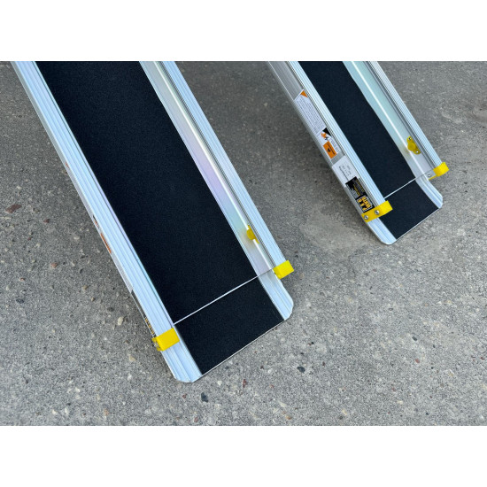 Rampa ratiņkrēslam motociklam kravai uzbraucama laipa teleskopiski izvelkama viegls alumīnijs pretslīdes pārklājums 270 kg izmērs pielāgojams 122 -214 cm