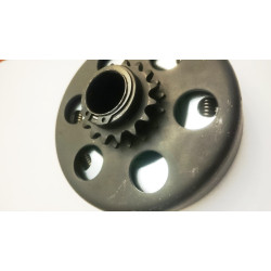 Sajūgs universāls dažāda pielietojuma kartingam un citiem mehānismiem centrbēdzes sausais 20mm asij 219. ķēdei dažādu zobu skaits