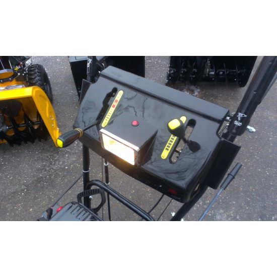 Sniega pūtējs. Sniega frēze ar ķēdēm 7.5 zs, Elektriskais un rokas starteris