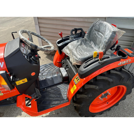Traktors KUBOTA  B2741S Neo Star 4WD 27Zs