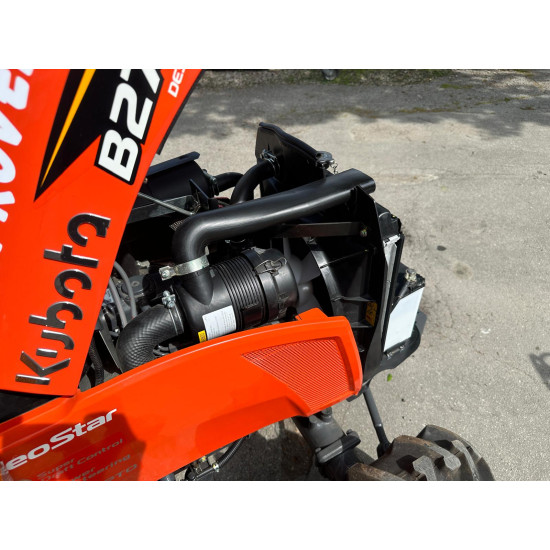 Traktors KUBOTA  B2741S Neo Star 4WD 27Zs