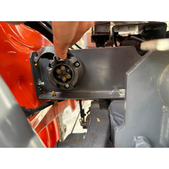 Traktors KUBOTA  B2741S Neo Star 4WD 27Zs