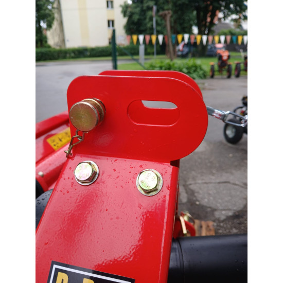 Pļaujmašīna mulčeris atverama aizmugure smagie āmurīši FLK 130 1,3m peldošais uzkares savienojums