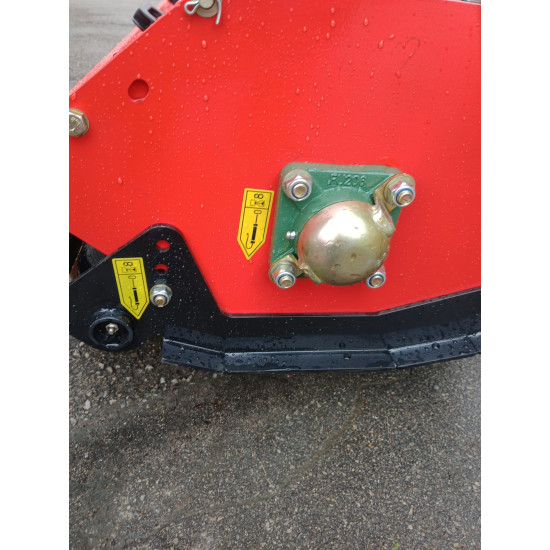 Pļaujmašīna mulčeris atverama aizmugure smagie āmurīši FLK 130 1,3m peldošais uzkares savienojums