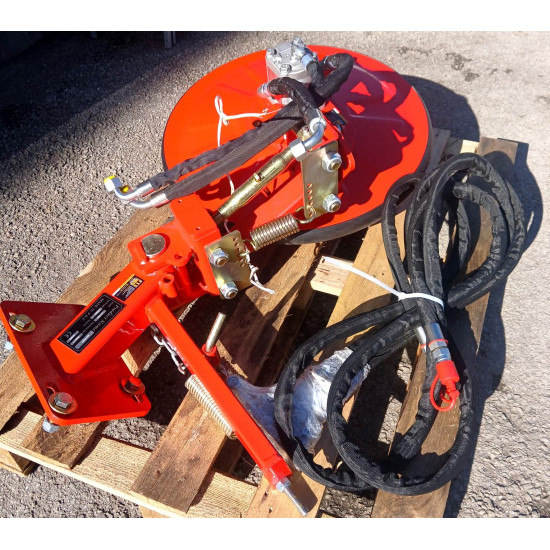 Pļaujmašīna kokiem stabiņiem barjerām kustīgais Satelītdisks smalcinātājiem