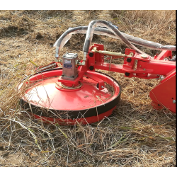 Pļaujmašīna kokiem stabiņiem barjerām kustīgais Satelītdisks smalcinātājiem