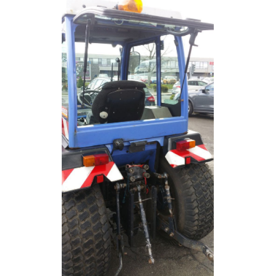Traktors ISEKI TH 4260 AHL Japāna 27 Zs 2010 gads, No Vācijas var reģistrēt