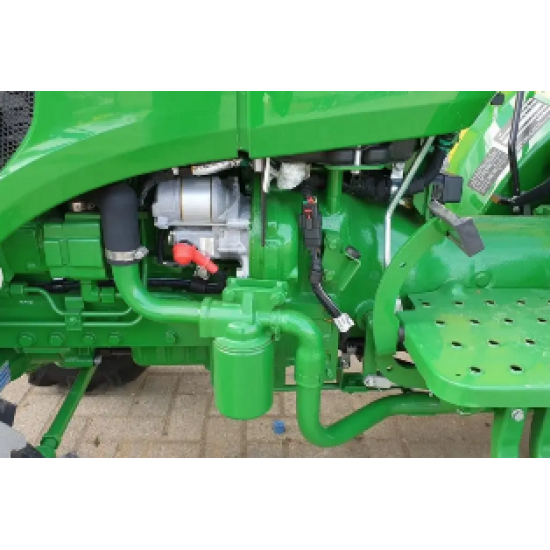 Traktors John Deere 28Zs 3028 4x4