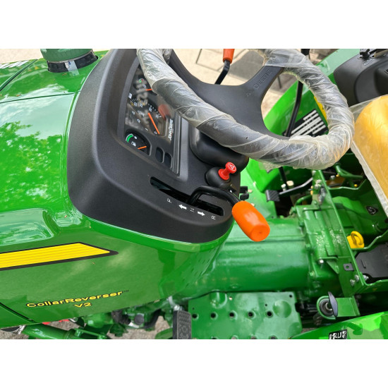 Traktors John Deere 36 Zs 3036 4x4