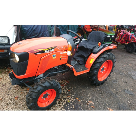 Traktors KUBOTA 24Zs B2441 Neo Star 4x4
