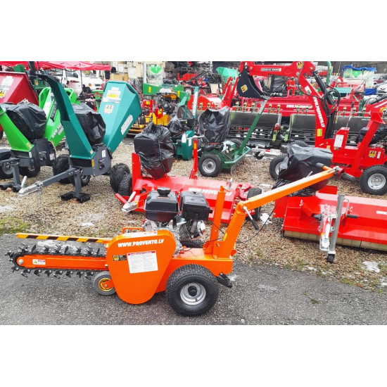 Tranšeju racējs augstuma regulēšana ar skrūves mehānismu un benzīna motoru 16 zs kabeļu ūdensvadu ierīkošanai