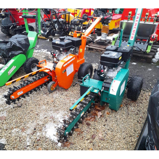 Tranšeju racējs augstuma regulēšana ar skrūves mehānismu un benzīna motoru 16 zs kabeļu ūdensvadu ierīkošanai