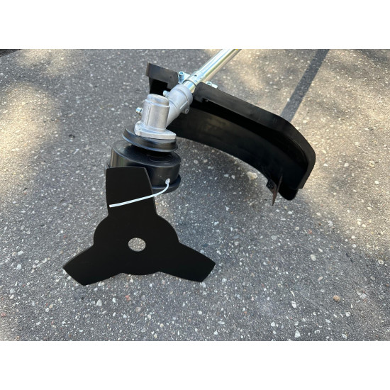 TRIMMERIS 2 taktu benzīna motors 2,6 ZS 52 ccm