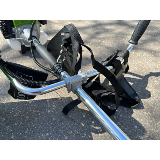 TRIMMERIS 2 taktu benzīna motors 2,6 ZS 52 ccm