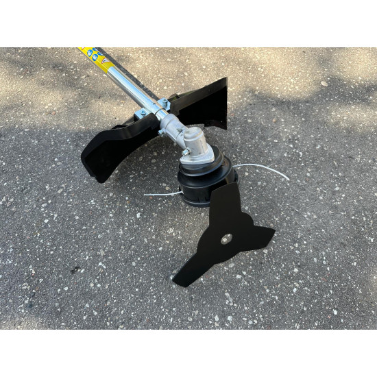 TRIMMERIS 2 taktu benzīna motors 2,6 ZS 52 ccm