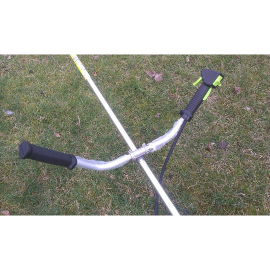 TRIMMERIS 2 taktu benzīna motors 2,6 ZS 52 ccm