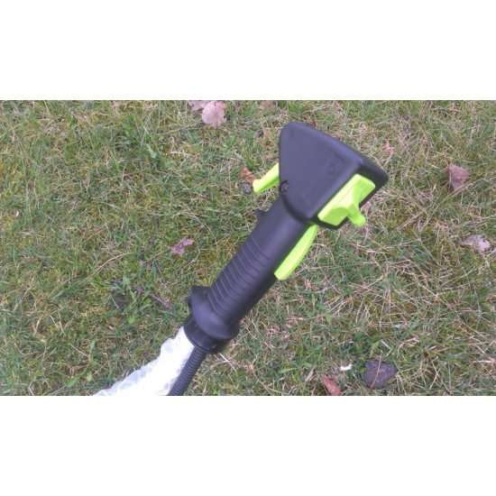 TRIMMERIS 2 taktu benzīna motors 2,6 ZS 52 ccm